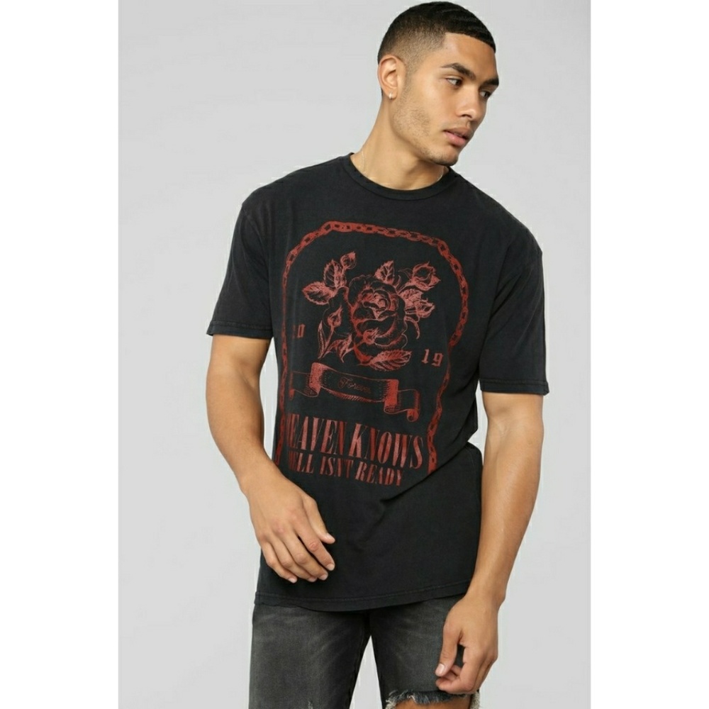NWT Men's Graphic T- shirt L